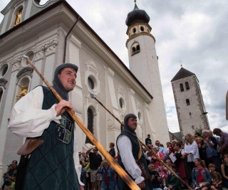 Historischer Festumzug 1250 Jahre Innichen