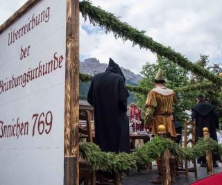 Historischer Festumzug 1250 Jahre Innichen