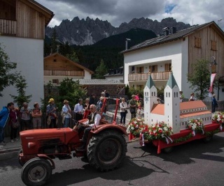 Historischer Festumzug 1250 Jahre Innichen