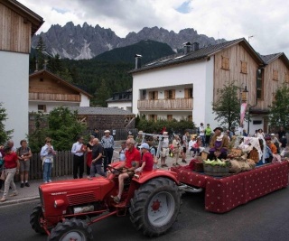 Historischer Festumzug 1250 Jahre Innichen