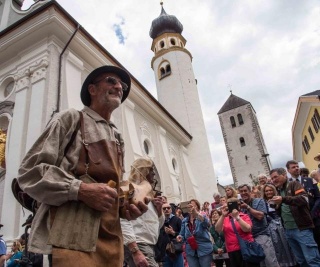 Historischer Festumzug 1250 Jahre Innichen