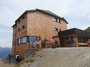 Sillianer Hütte - unterwegs am Karnischen Höhenweg